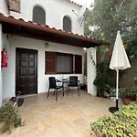 Villa Perris Studios