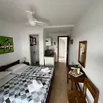 Villa Perris Studios